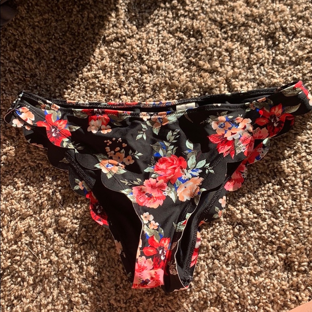 Scalloped bathing suit bottoms